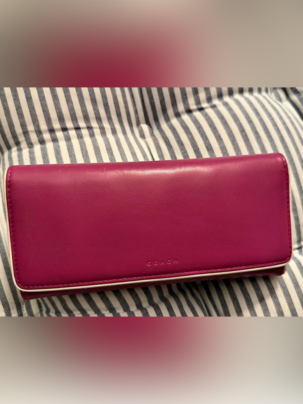 Vintage Coach Hamptons Leather Bi-fold Wallet | Pink with White Piping